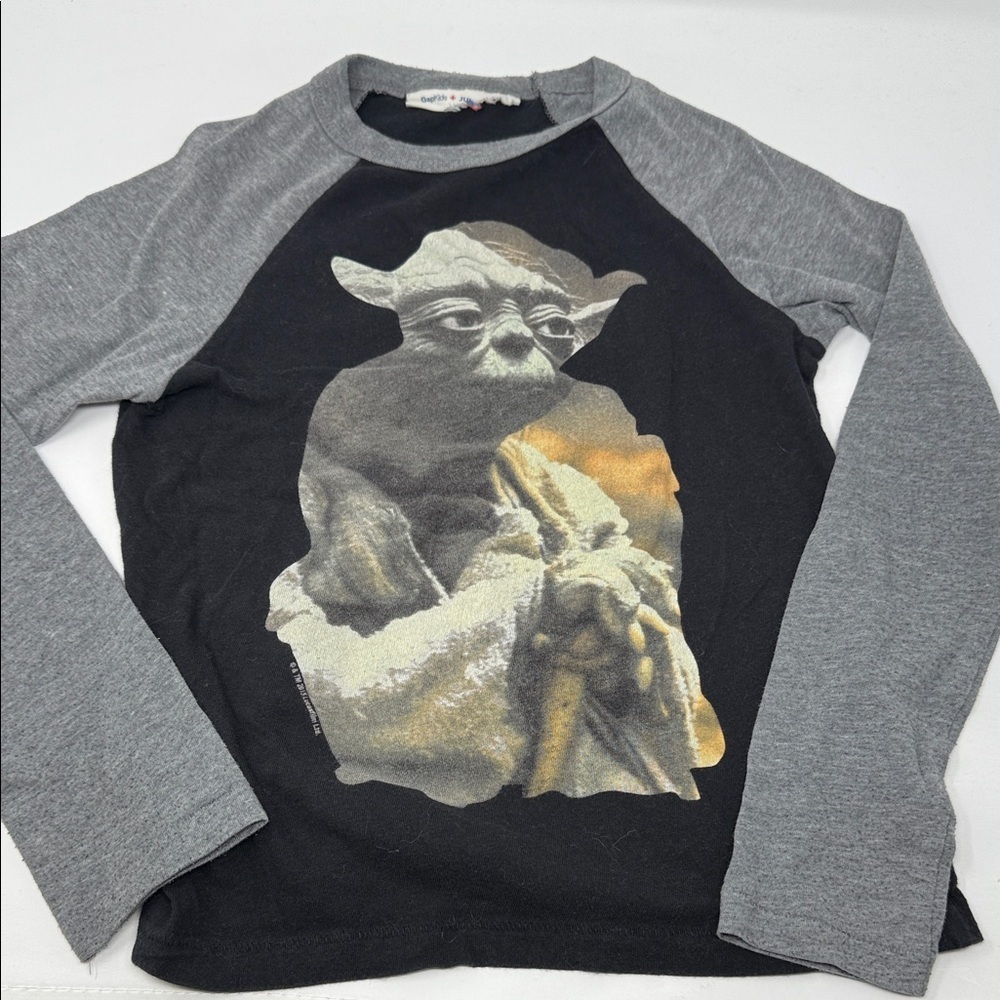 Gap Kids Yoda Raglan Tee - Star Wars Long Sleeve XS (inside tag is torn )